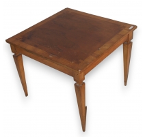 Petite table carrée