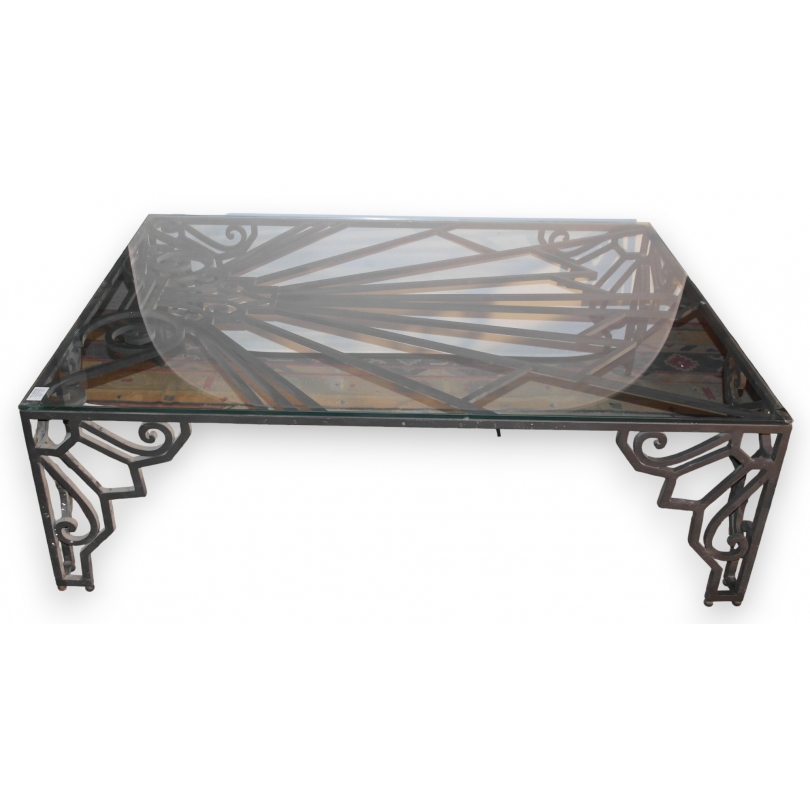  Table basse Art Déco en fer forgé, sur  Moinat SA  - Antiquités décoration