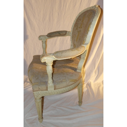 Louis XVI armchair, medallion backrest, from  Moinat SA  - Antiques and interior design