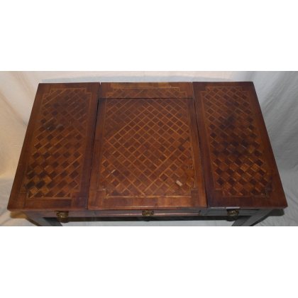 Louis XVI-style powder compact with inlay work by  Moinat SA  - Antiques and home décor