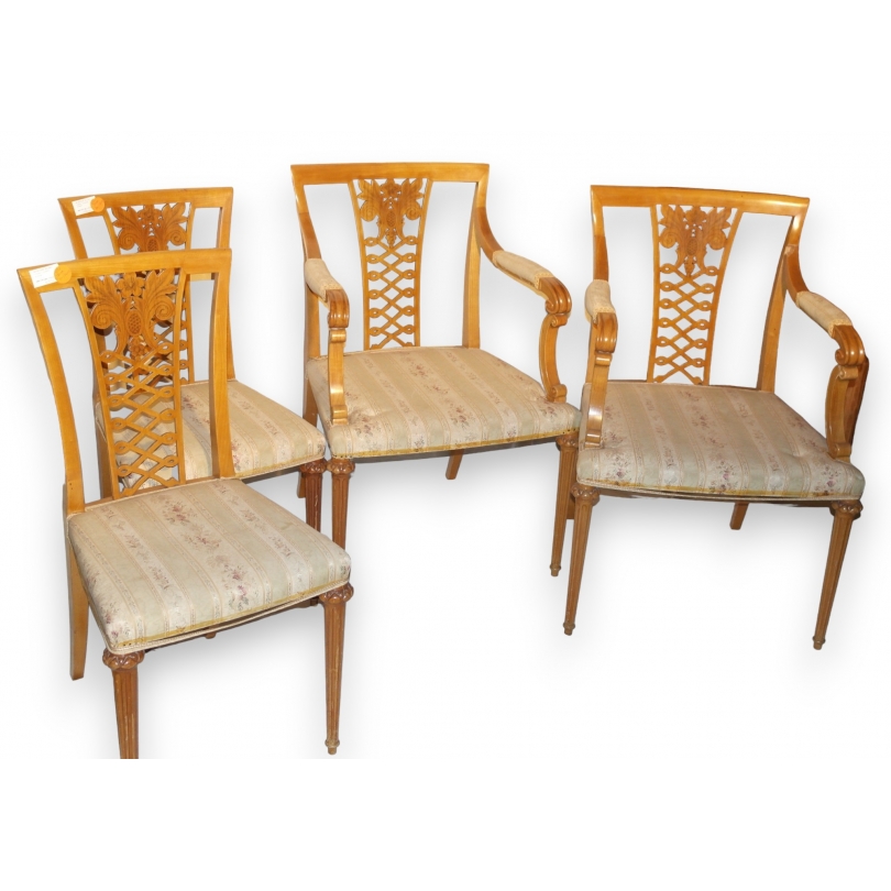 Set of 2 chairs and 2 armchairs by Moinat SA – Antiques and home décor