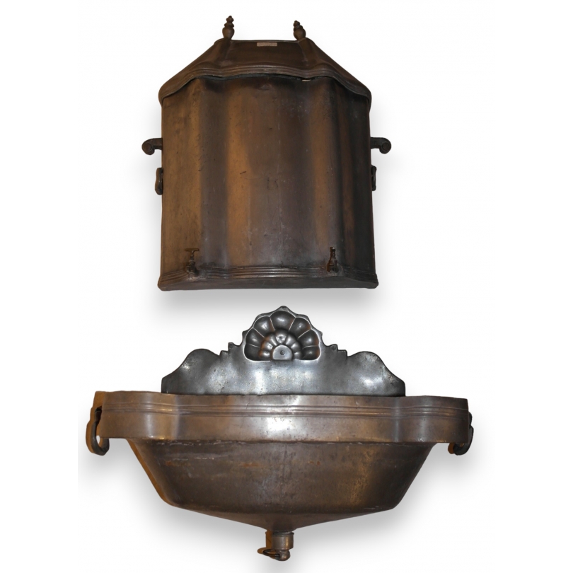 Pewter fountain at  Moinat SA  - Antiques and home décor