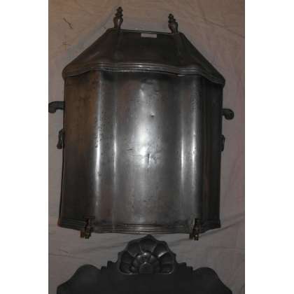 Pewter fountain at  Moinat SA  - Antiques and home décor