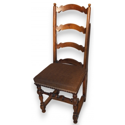 Suite de 6 chaises Louis XIII