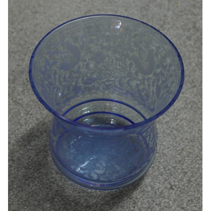  Vase en cristal bleu taillé sur  Moinat SA  - Antiquités décoration