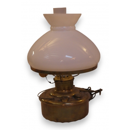 Lampe à pétrole en laiton abat-jour en sur  Moinat SA  - Antiquités décoration