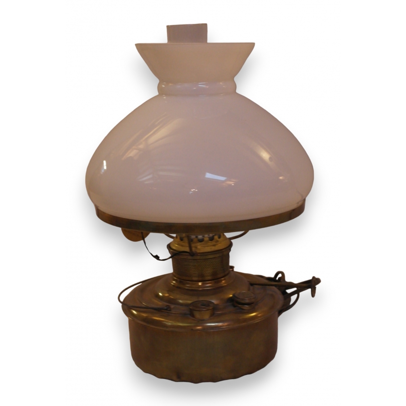  Lampe à pétrole en laiton abat-jour en sur  Moinat SA  - Antiquités décoration