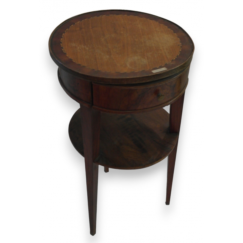 Louis XVI side table with marquetry by Moinat SA – Antiques and home décor