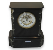 Pendule Napoléon III en marbre noir