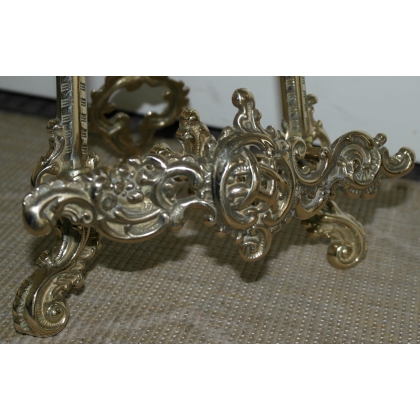 Baroque-style easel in polished brass at  Moinat SA  - Antiques and home décor