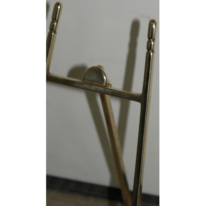 Picture frame, in polished brass, from  Moinat SA  - Antiques and home décor