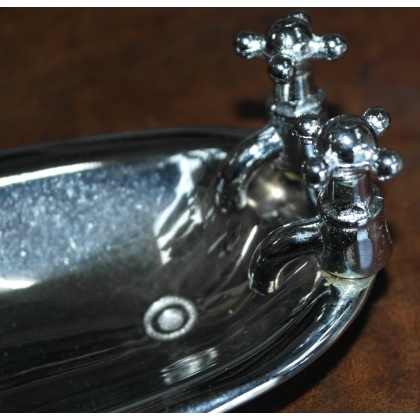 "Bathtub" soap dish, made of brass, from Moinat SA – Antiques and home décor