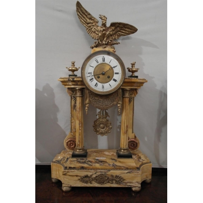 Fireplace surround comprising a  Moinat SA  - Antiques and home décor