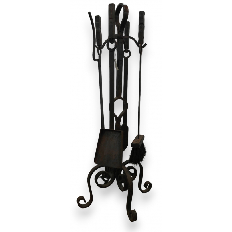  Lot d'outils de cheminée en fer forgé sur  Moinat SA  - Antiquités décoration