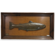 Tableau poisson en laiton repoussé