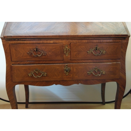  Bureau dos d'âne Louis XV à 4 tiroirs sur  Moinat SA  - Antiquités décoration