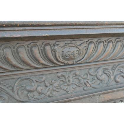 Carved wooden frieze, dated 1649, by Moinat SA – Antiques and decorative items