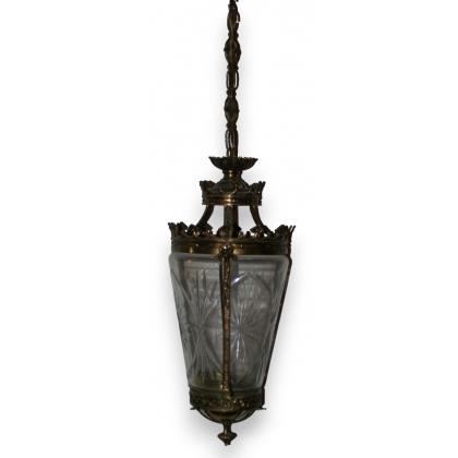 Lanterne en bronze et verre taillé