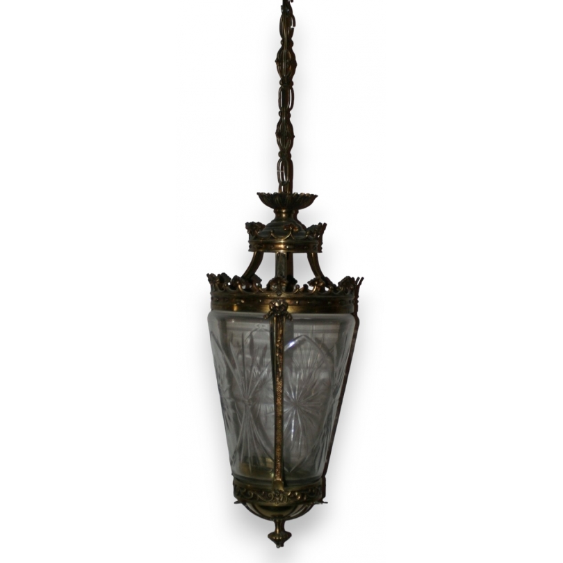 Lanterne en bronze et verre taillé