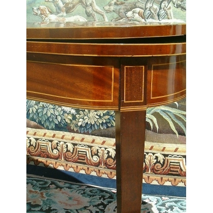 Mesa de juegos con incrustaciones de marquetería. En  Moinat SA  - Antigüedades y decoración