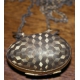 Pendentif oeuf en laiton