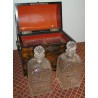 Vitrina para licores con 2 jarras. De Moinat SA - Antigüedades y decoración