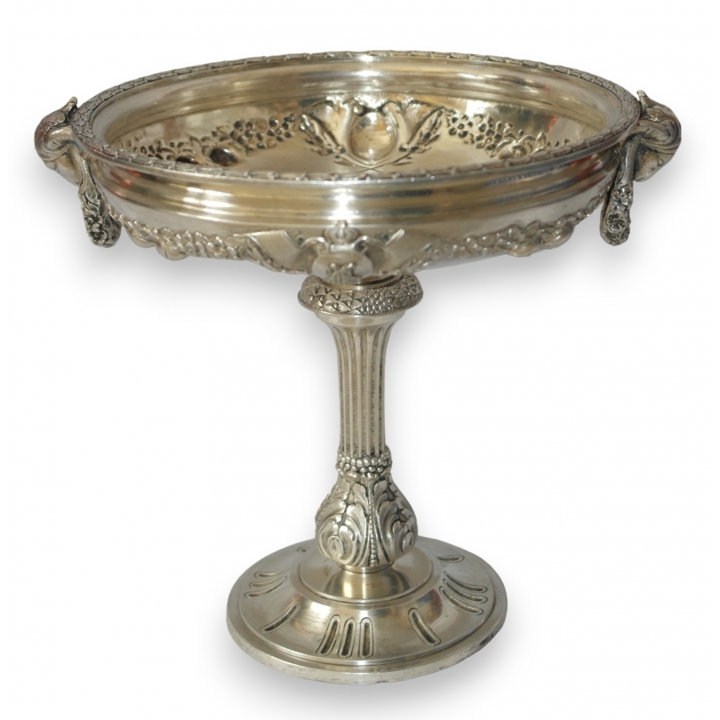 Silver-coloured Wiskemann bowl at Moinat SA – Antiques and home décor