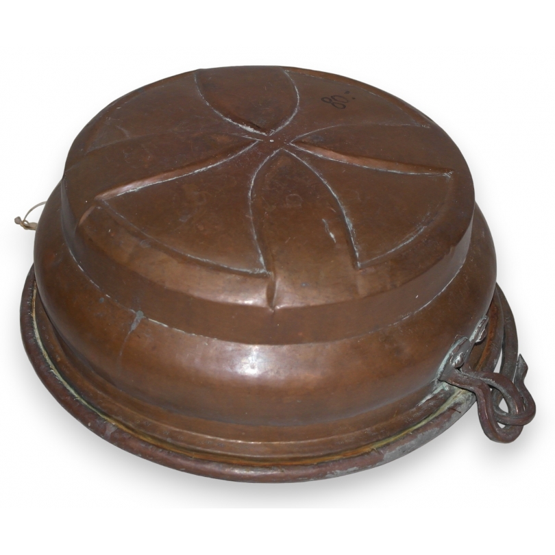 "Croix de fer" copper bucket at Moinat SA – Antiques and home décor