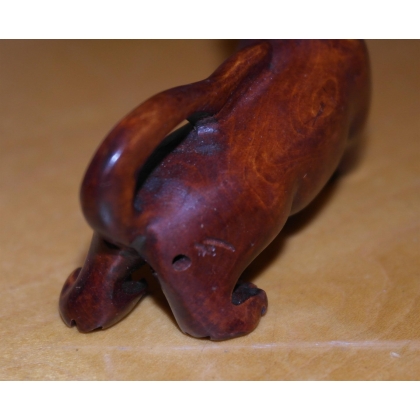  Netsuke en bois "Lion" Chine sur  Moinat SA  - Antiquités décoration