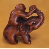  Netsuke en bois "Éléphant et singe" sur  Moinat SA  - Antiquités décoration