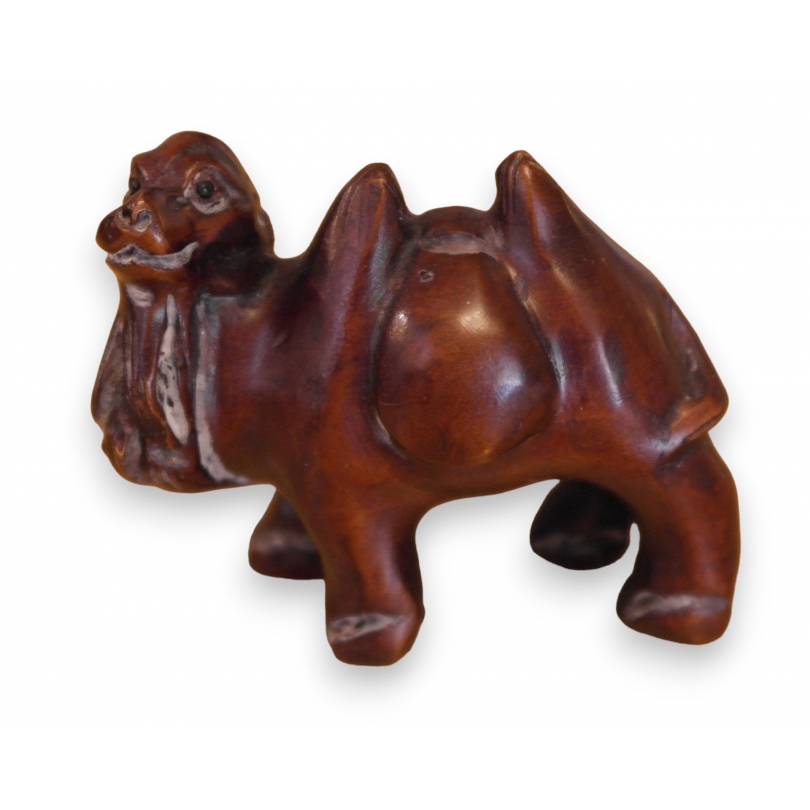 Netsuke en bois "Chameau" Chine