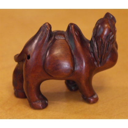  Netsuke en bois "Chameau" Chine sur  Moinat SA  - Antiquités décoration