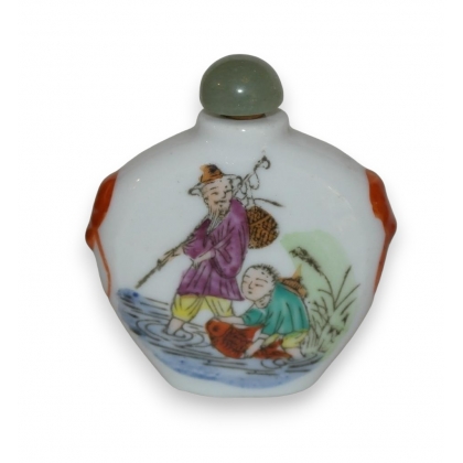 Flacon tabatière en porcelaine
