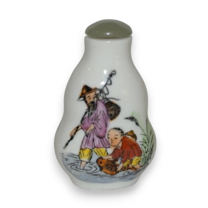 Flacon tabatière en porcelaine