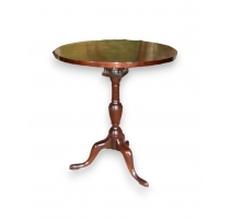 Round occasional table, tripod