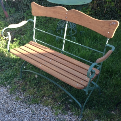  Banc de jardin pliable "Avignon", fer peint vert sur  Moinat SA  - Antiquités décoration