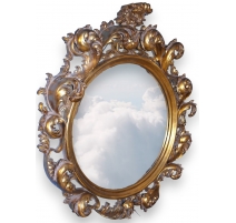 Miroir Rococo en résine dorée