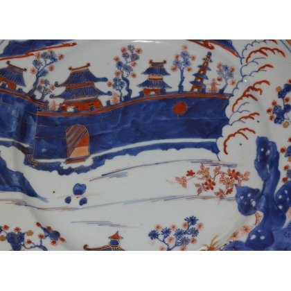 Assiette en porcelaine (cheveux) sur  Moinat SA  - Antiquités décoration