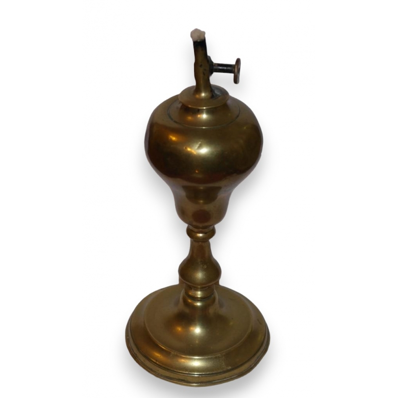  Lampe à essence en bronze BARDOM sur  Moinat SA  - Antiquités décoration
