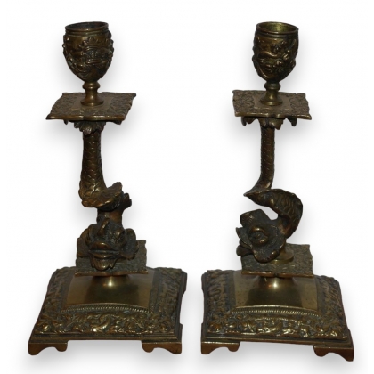 Pair of decorative brass candlesticks by Moinat SA – Antiques and home décor