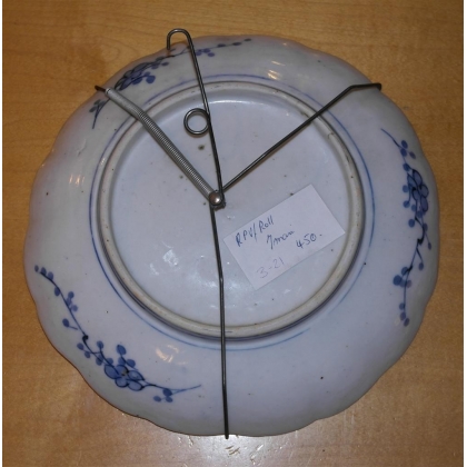 Japanese Imari porcelain plate at Moinat SA – Antiques and home décor