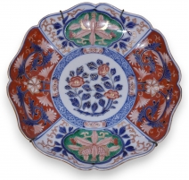 Assiette en porcelaine Imari Japon