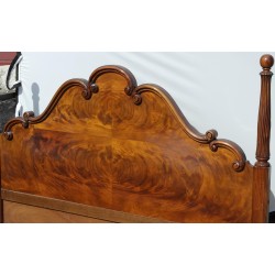 English mahogany four-poster bed at  Moinat SA  - Antiques and home décor