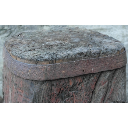 Socle de forgeron ou d'enclume en bois sur  Moinat SA  - Antiquités décoration