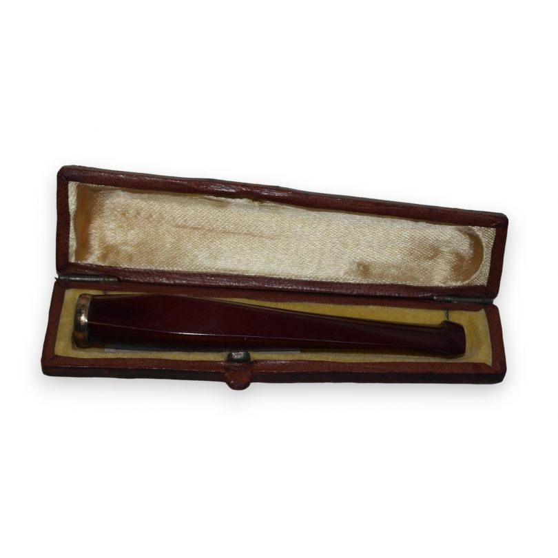 Cigarette holder at  Moinat SA  - Antiques and home décor