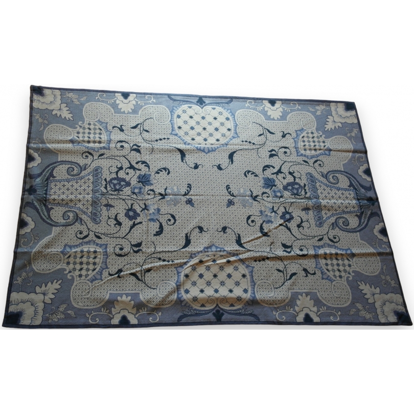 Small-stitch rug (handmade), on display at  Moinat SA  - Antiques and home décor