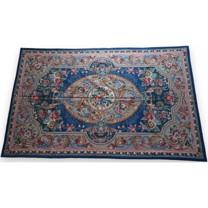 Small-stitch rug (handmade), on display at  Moinat SA  - Antiques and home décor