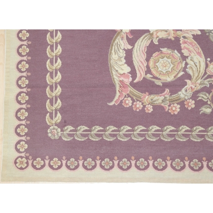 Small-stitch rug (handmade), on display at  Moinat SA  - Antiques and home décor