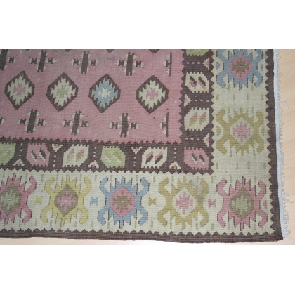 Kilim rugs at  Moinat SA  - Antiques and home décor