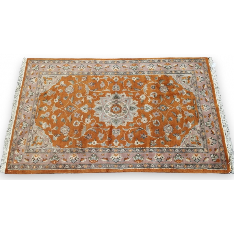 Tapis pakistanais orange et rose